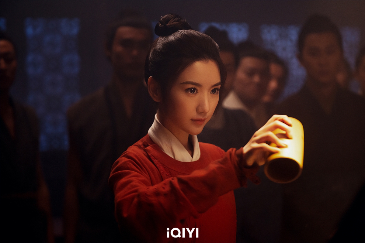 舒亞男身手不凡擁有出色美貌。