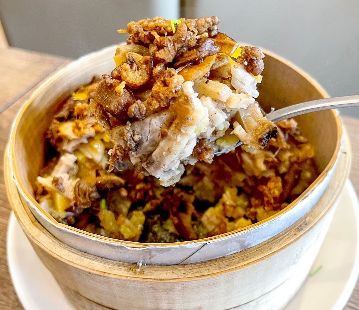 「貳哥食堂」家常菜、功夫菜都讓饕客大力稱讚,魔鬼藏在細節裡。