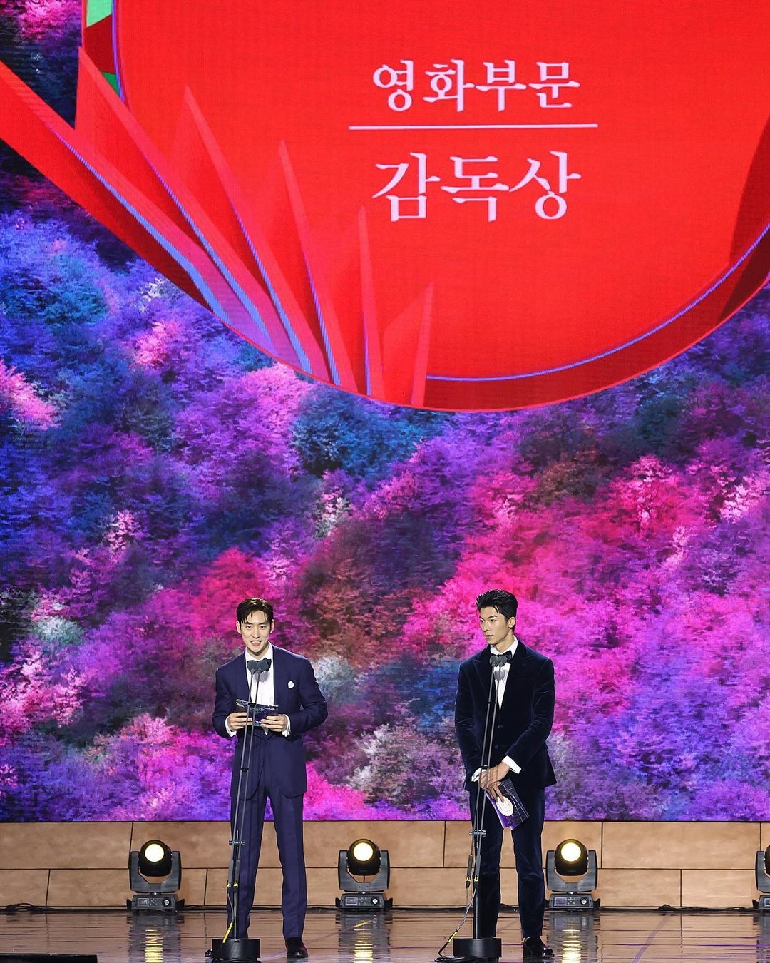 許光漢與李帝勳擔任《百想藝術大賞》頒獎人