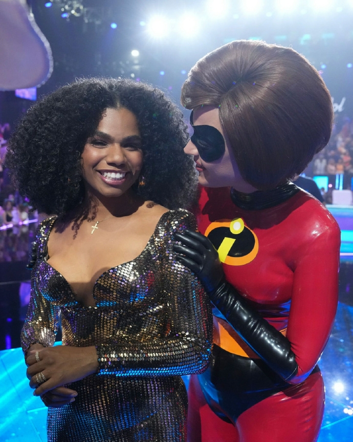 Katy Perry獲封為美國歌壇的Cosplay女王