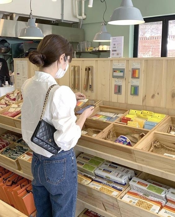 虧錢陷阱2：社群媒體的洗腦