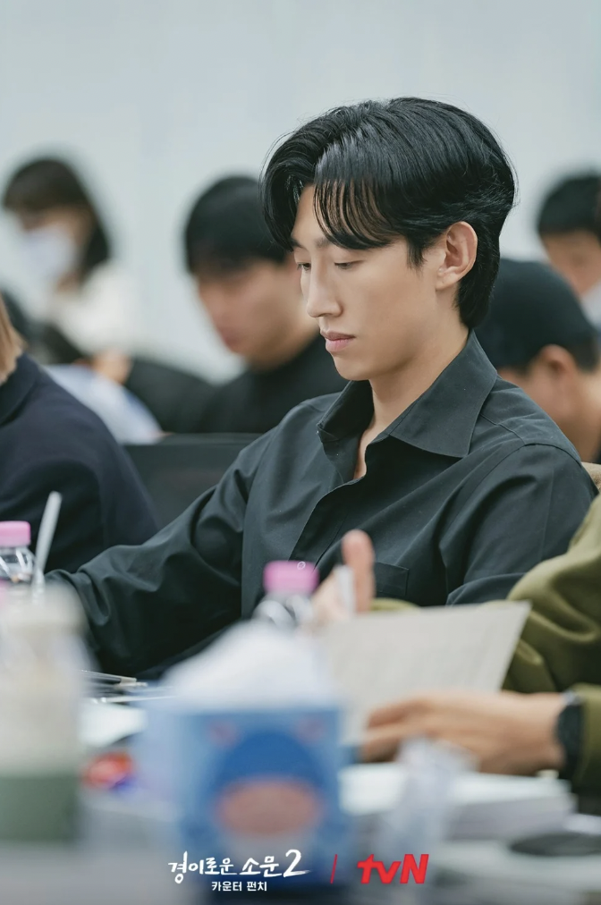 姜其永飾演吸收Counter能力的邪惡捕食者「弼光」