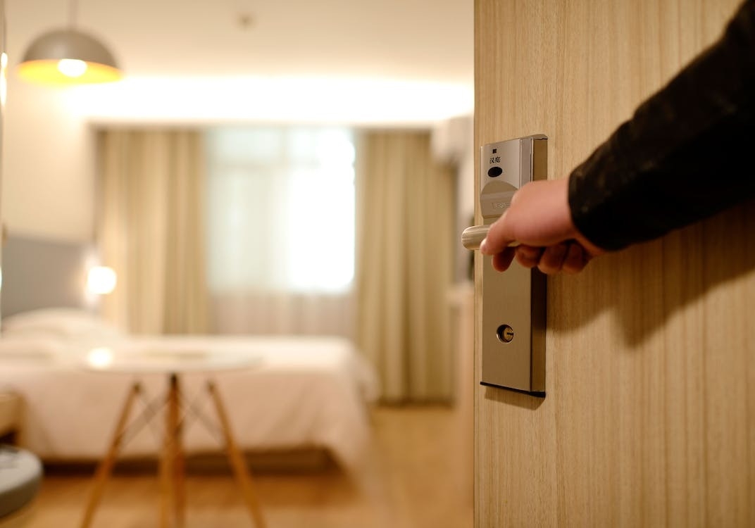 如果遇上房門打不開的窘境,會打亂旅行行程