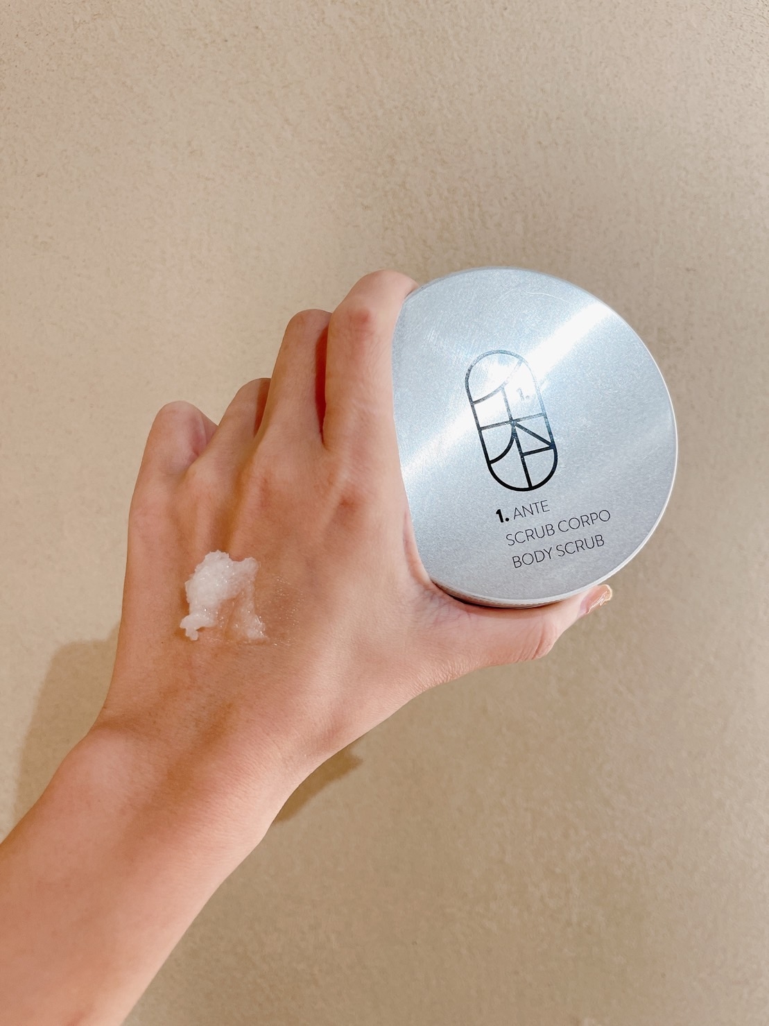 WA:IT 初。身體磨砂膏 200ml,NT$2480