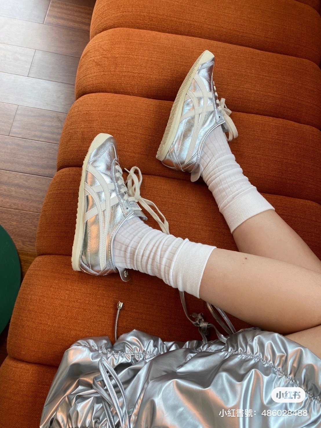 Onitsuka Tiger鬼塚虎-銀色MEXICO 66 SD休閒鞋