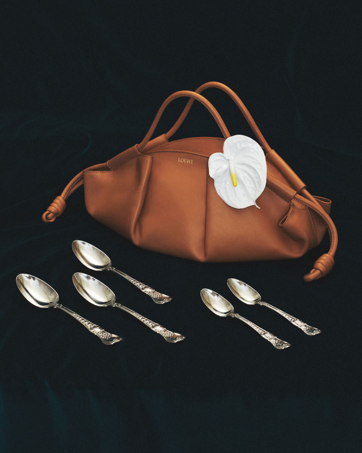 LOEWE 2023春夏女裝系列Paseo包