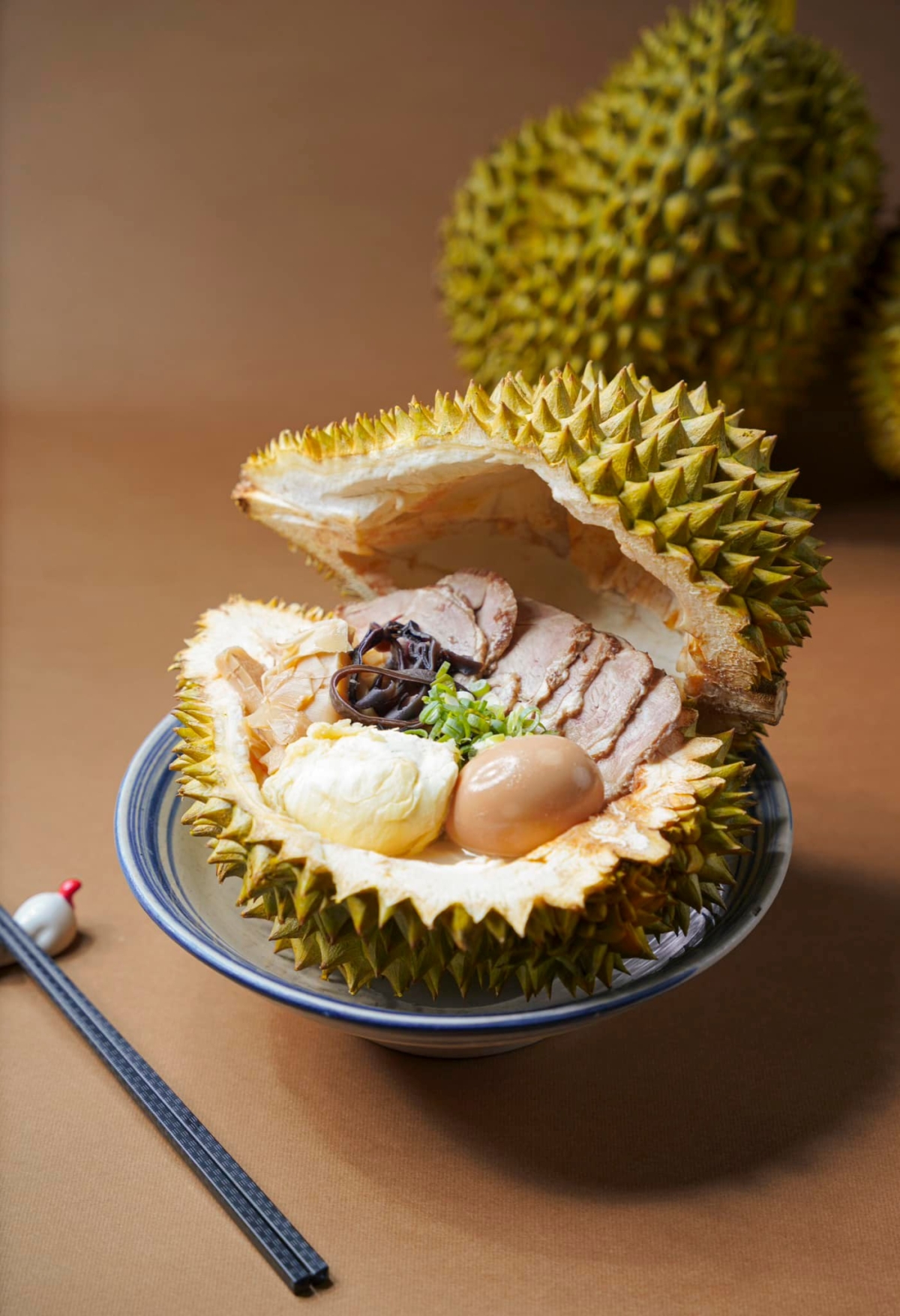 極上榴蓮豚骨椰香叉燒拉麵