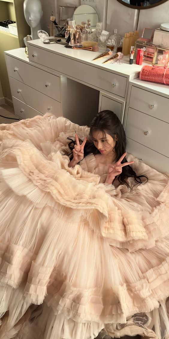 女孩的房間呈現她最近的狀態