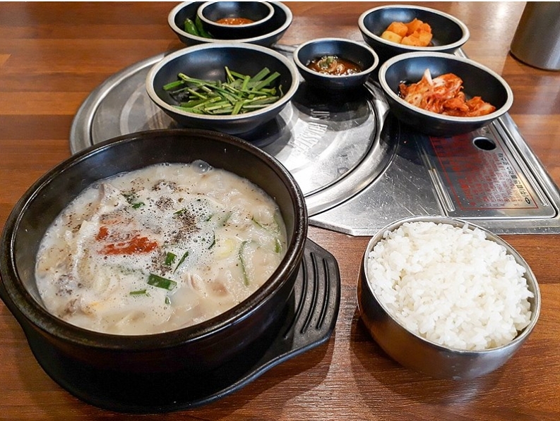 보승회관一人用餐也很方便