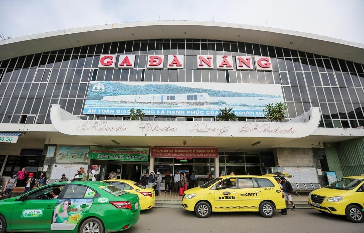 來峴港火車站可以體驗當地特色風情。