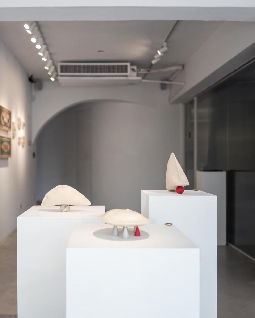 《BLURRING THE REALMS》展覽介紹