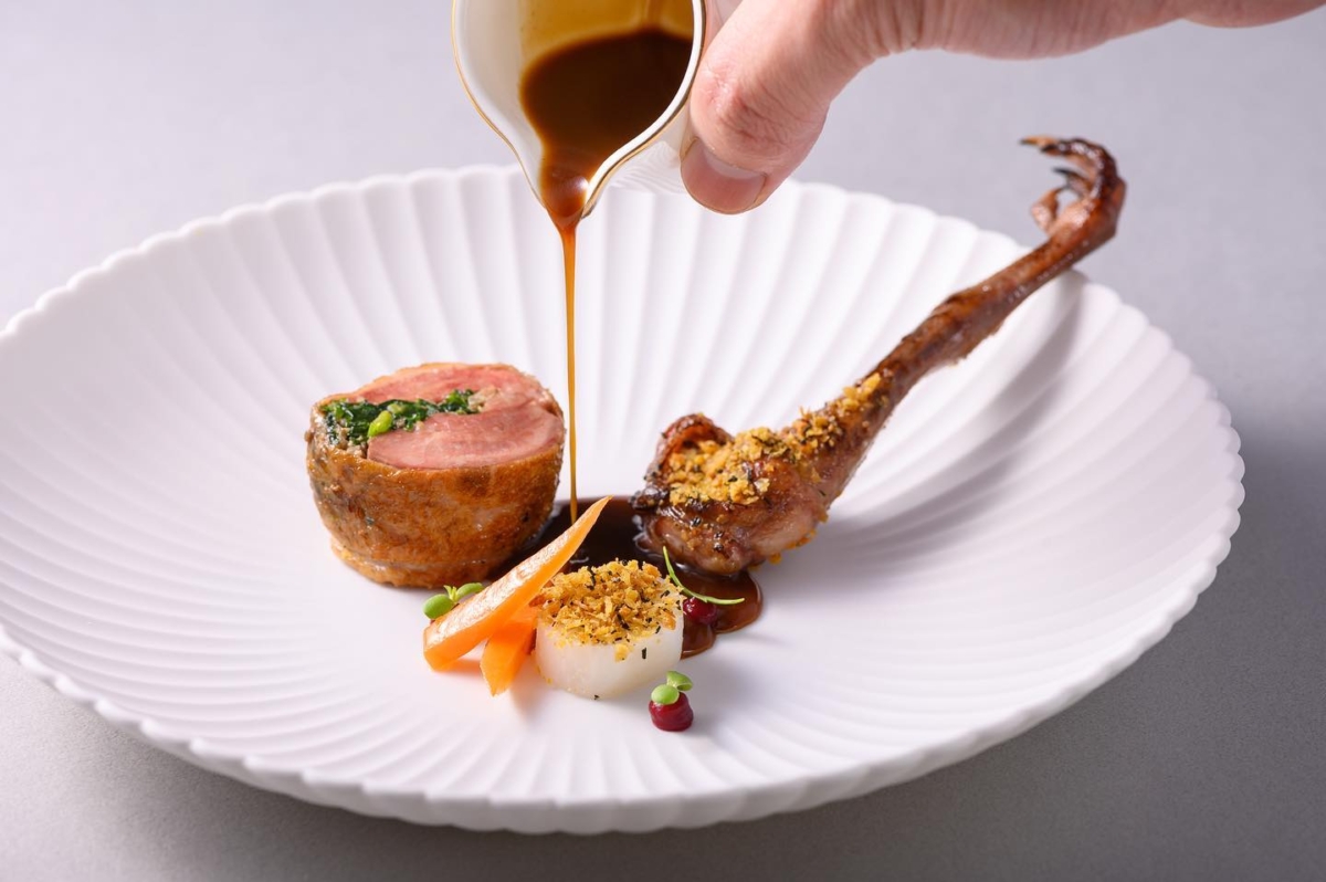「SENS」餐點精緻美味，猶如藝術品。