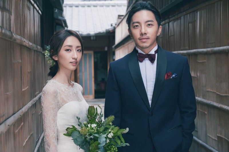 柯佳嬿、坤達婚紗照清新唯美。