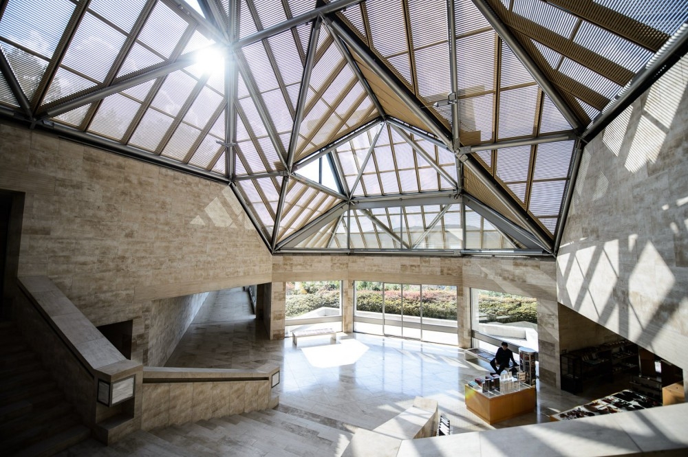 2018 Louis Vuitton 早春大秀選址於京都美秀美術館