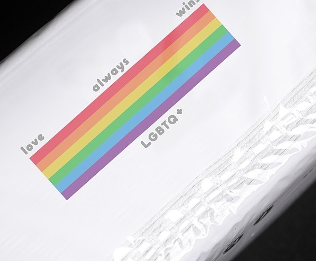 彩虹標誌格外有質感