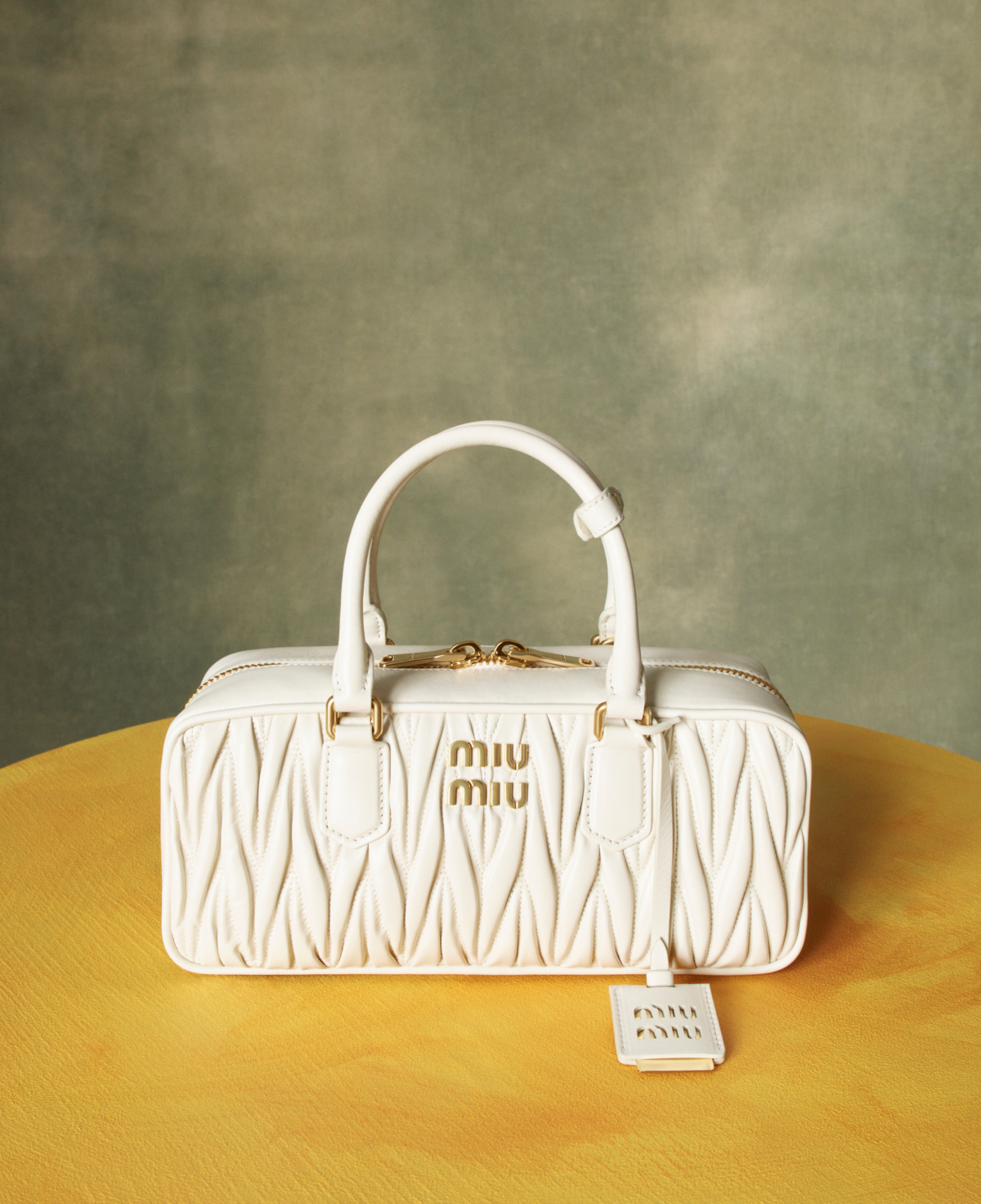 Miu Miu Arcadie Matelassé納帕軟皮包款,NT$97,000