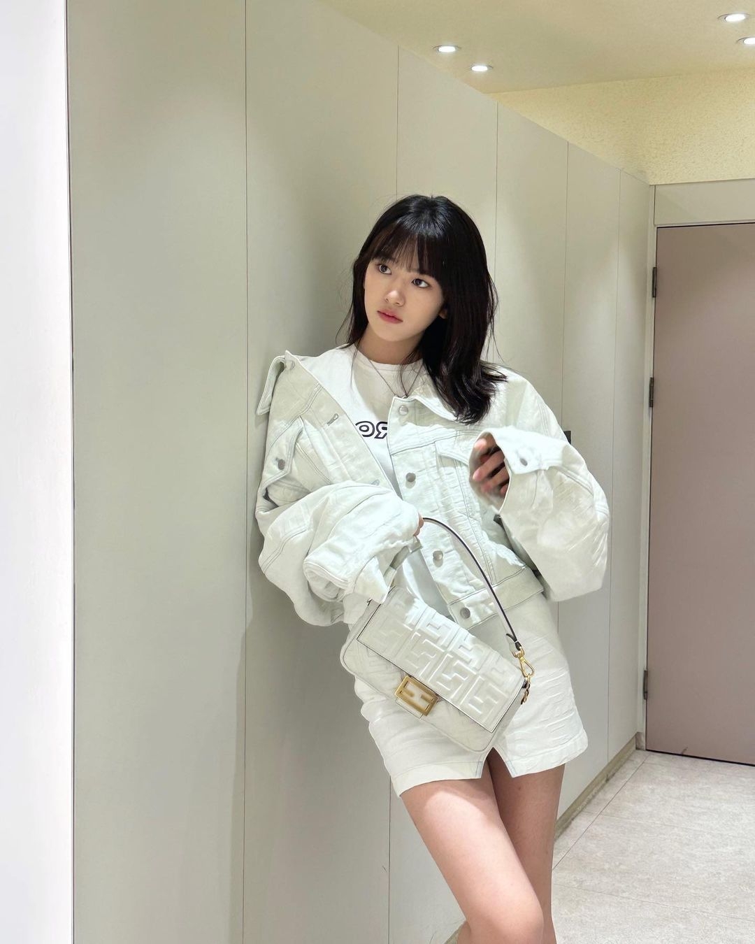 韓國大勢女團IVE隊長安俞真