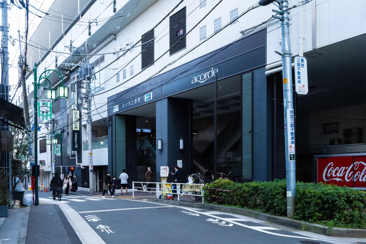 「acorde 代代木上原」從漸進開幕時期就略有人潮。
