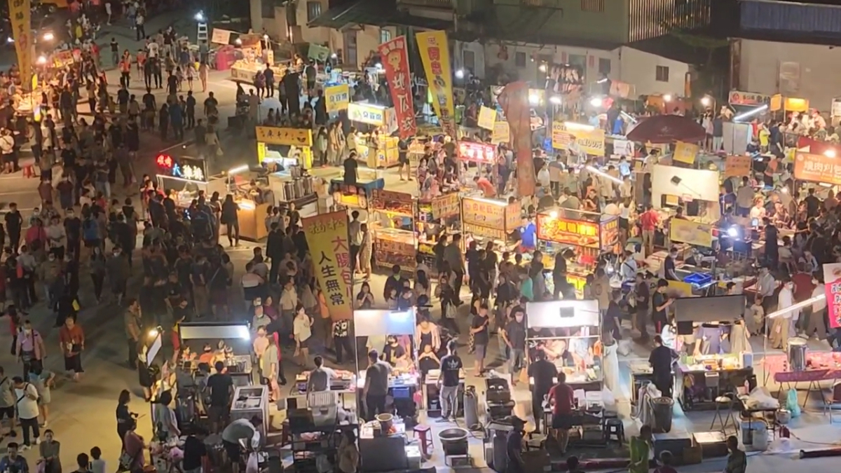 基隆最新「暖暖親水公園夜市」