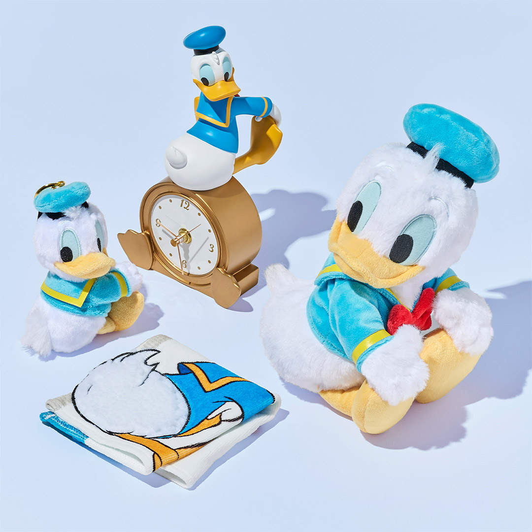 2023 唐老鴨生日系列商品(水手服造型絨毛玩偶鑰匙圈+時鐘+迷你毛巾+絨毛玩偶)