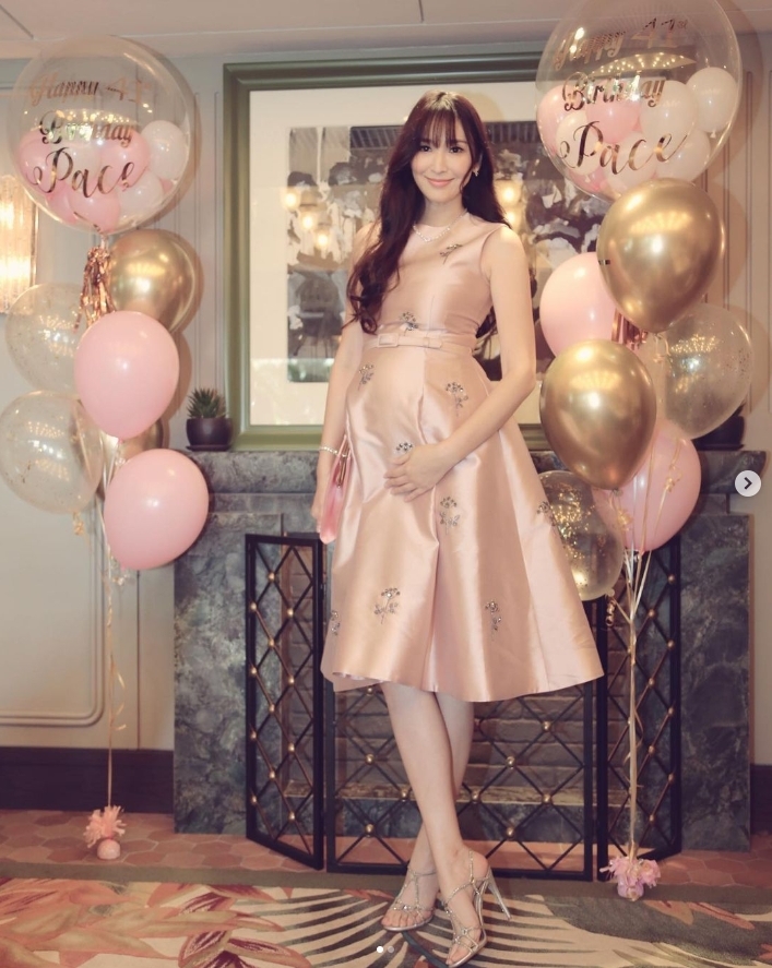 吳佩慈為紀曉波生下4個小孩，遲遲未婚