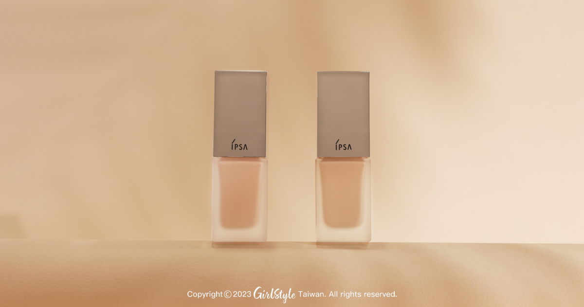IPSA 輕裸水光粉底液