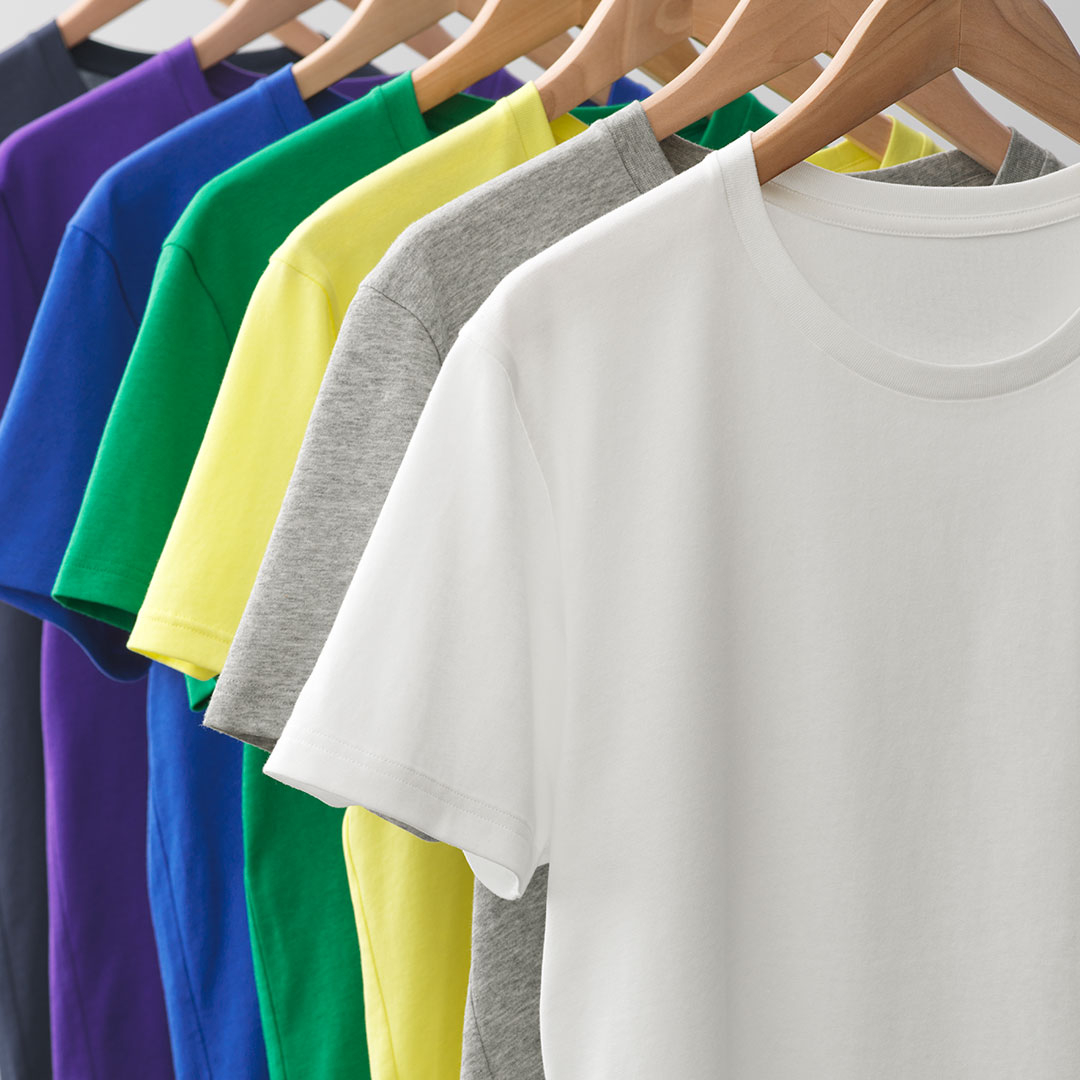 圓領T恤標籤旁的小鉤環要幹嘛