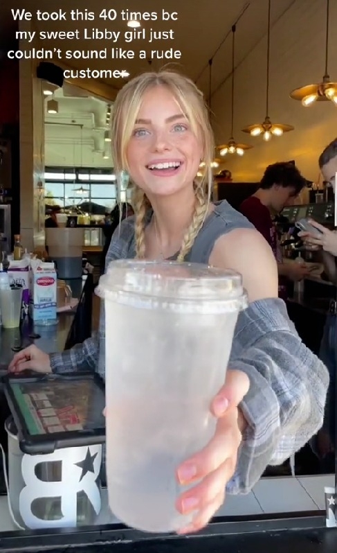 許多顧客專門為了看Jenna Renee一眼而前來買飲料