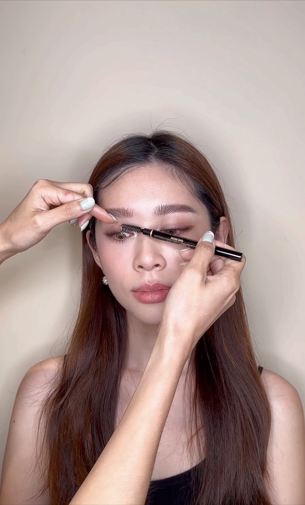 「眉膠」用法03：睫毛捲翹定型