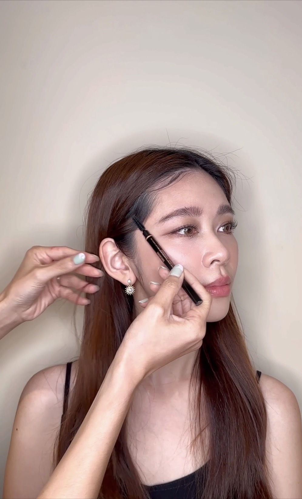 「眉膠」用法02：瀏海整理 