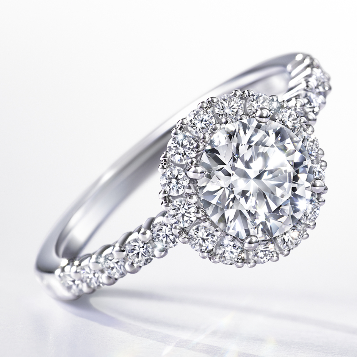 TASAKI BRILLANTE Solitaire Round Brilliant 鑽石戒指_NT$293,000起 (鉑金、鑽石0.50 ct起)
