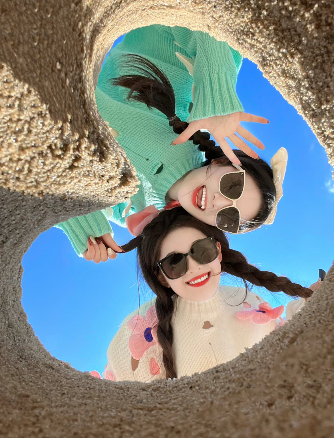 海邊拍照技巧1：沙灘愛心拍照法