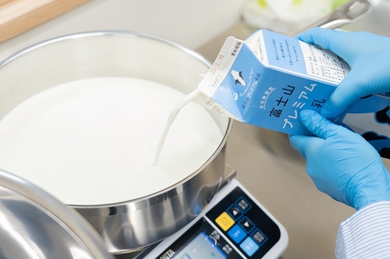 「富士山布丁專賣店」牛奶是富士山下乳牛鮮榨，品質優良。