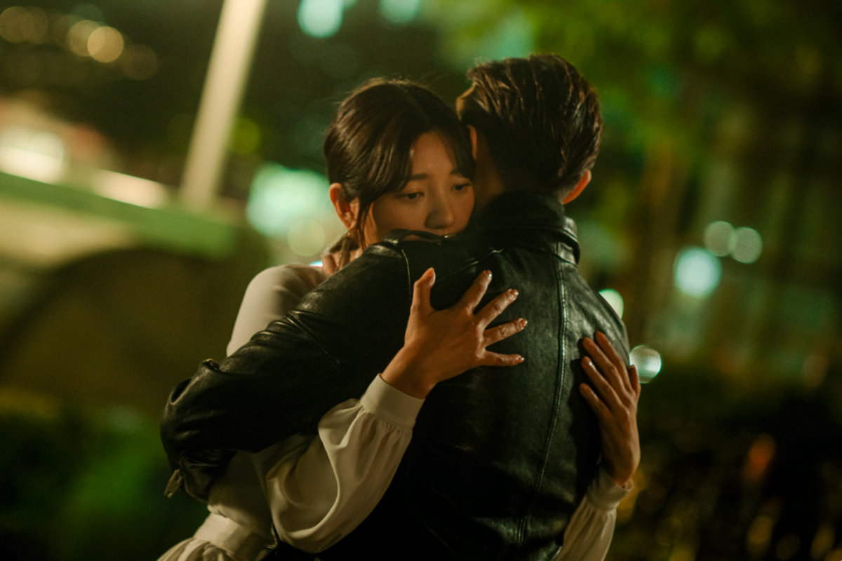 《山中森林》王子與郭雪芙相戀