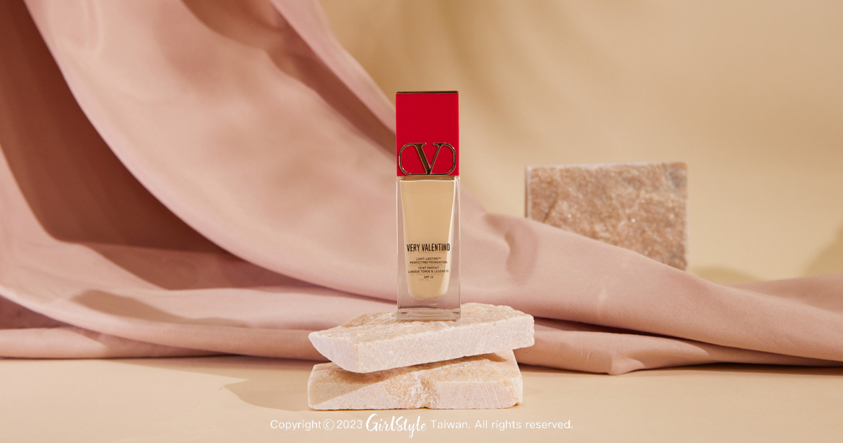Valentino Beauty 高訂輕透粉底液