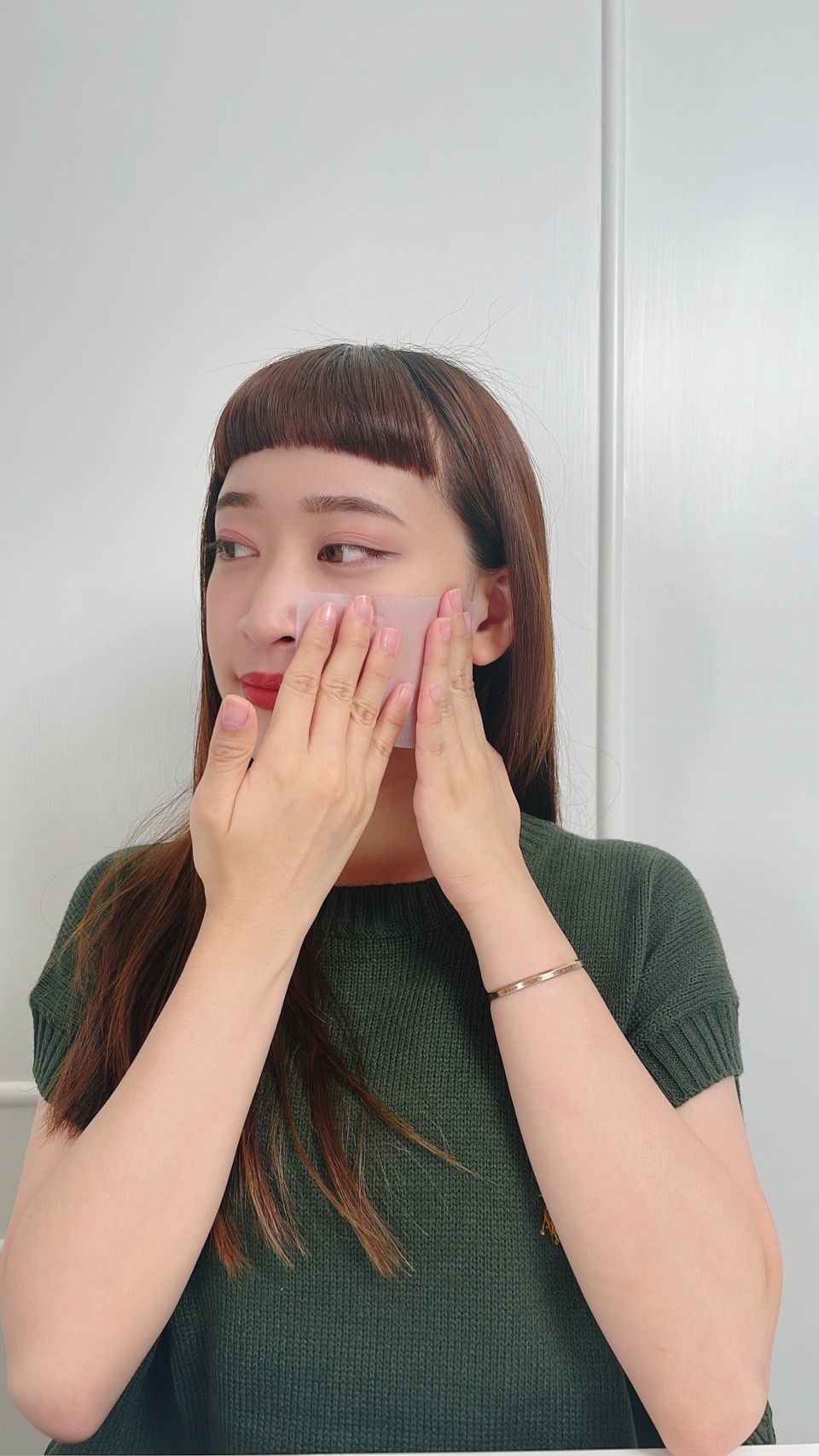 定妝噴霧用法05：外出補妝