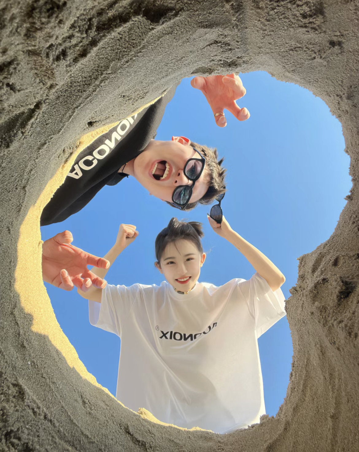 海邊拍照技巧1：沙灘愛心拍照法