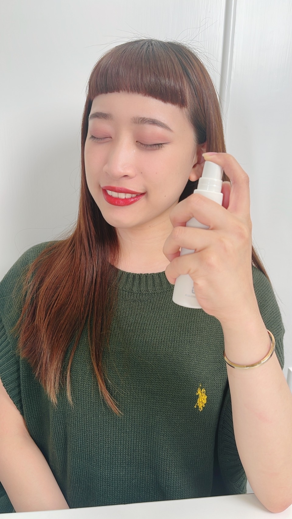 定妝噴霧用法01：妝前保濕