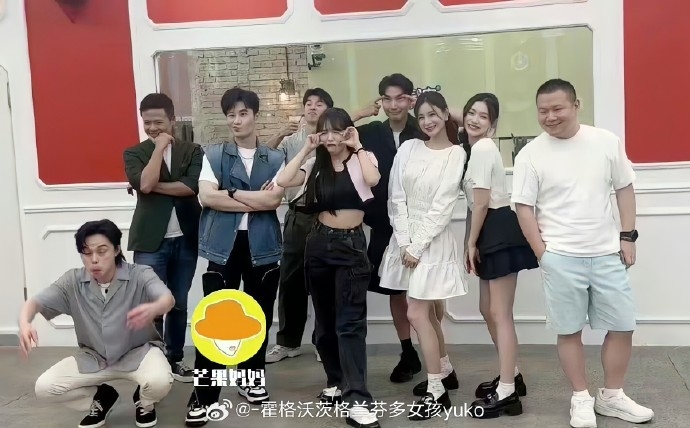 《中餐廳7》明星搞怪合照未免也太可愛！