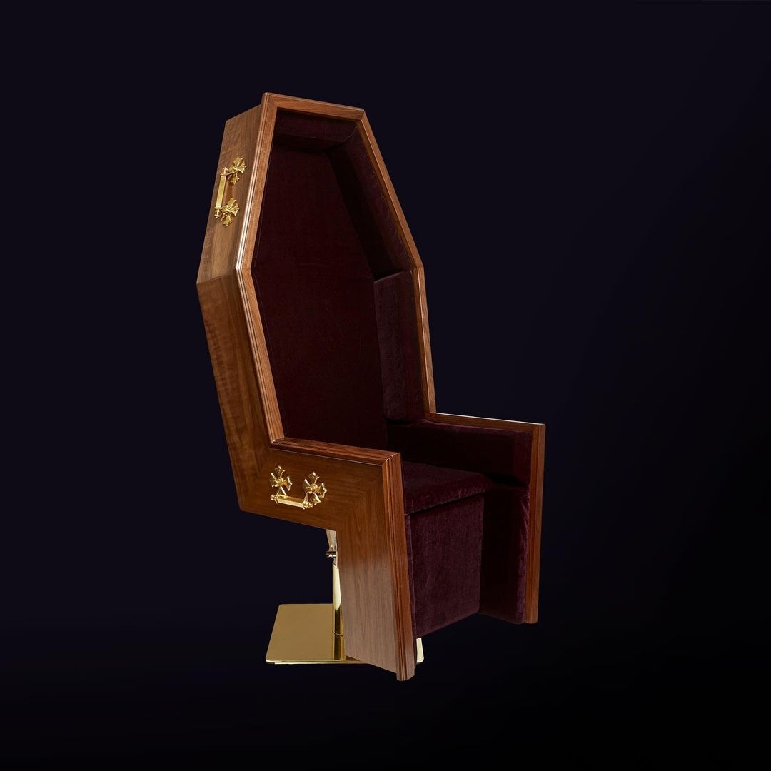 「棺材辦公室椅」持續改版中