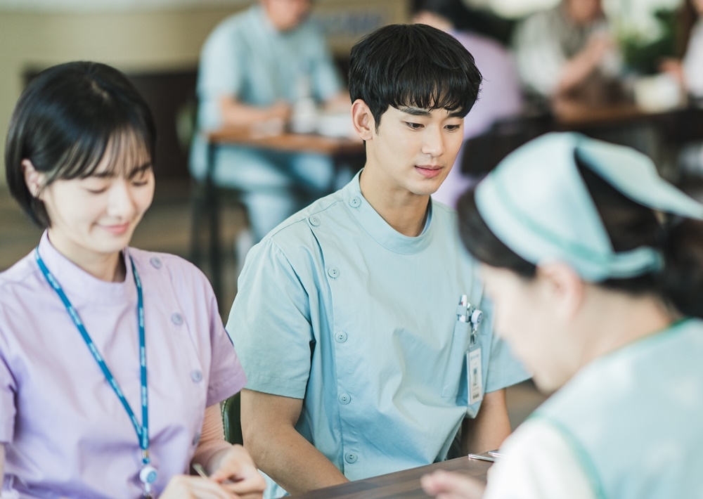 朴圭瑛是金秀賢的超死忠鐵粉。