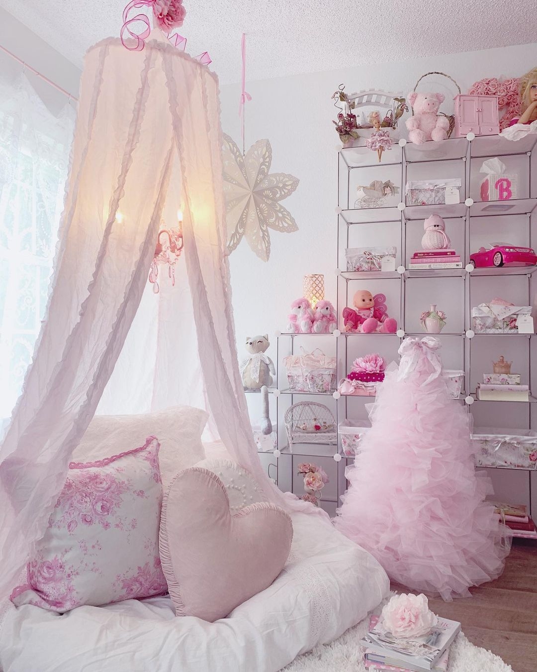 Dena還鼓勵每一位跟她一樣有個公主夢、芭比夢的女孩勇於面對自己的內心