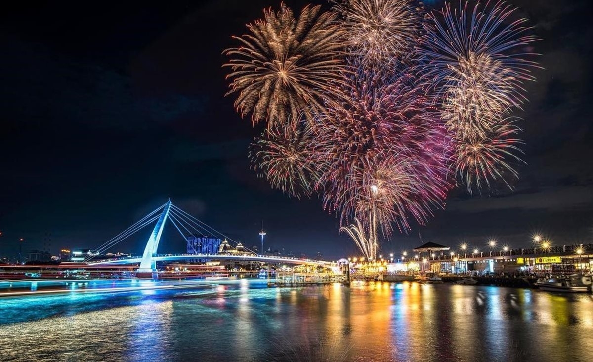 「仲夏繽紛樂」活動時間、煙火施放日期(圖為過去活動圖)