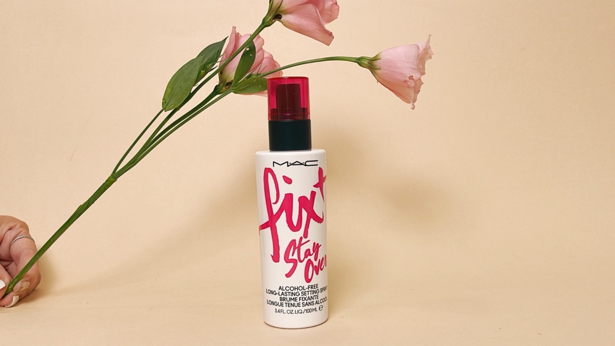 定妝噴霧推薦07：M‧A‧C FIX+超持妝零暗沉定妝噴霧100ml，NT$1,250