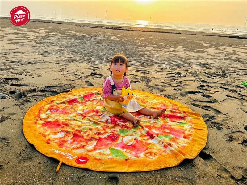 食物造型毯1：必勝客「披薩造型浴巾」