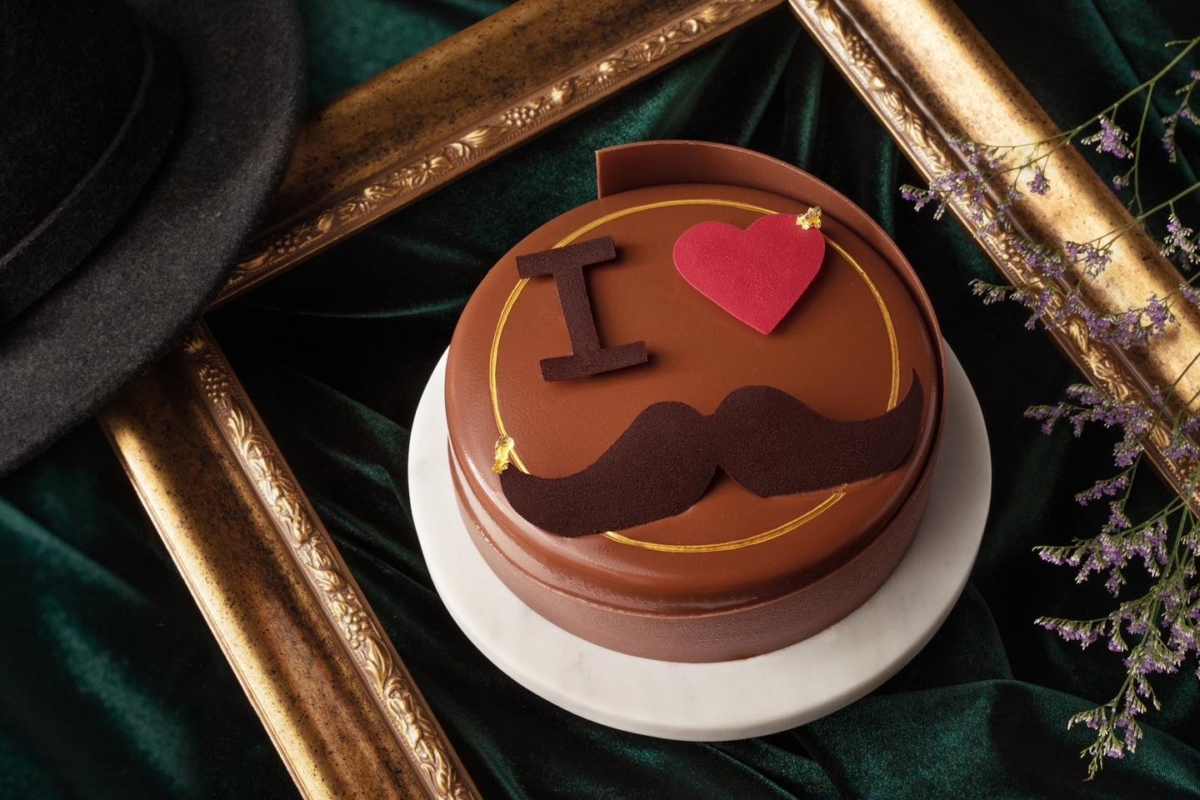 台北喜來登飯店推出今夏最紳士的父親節蛋糕「威士忌圓舞曲微醺可可蛋糕」。