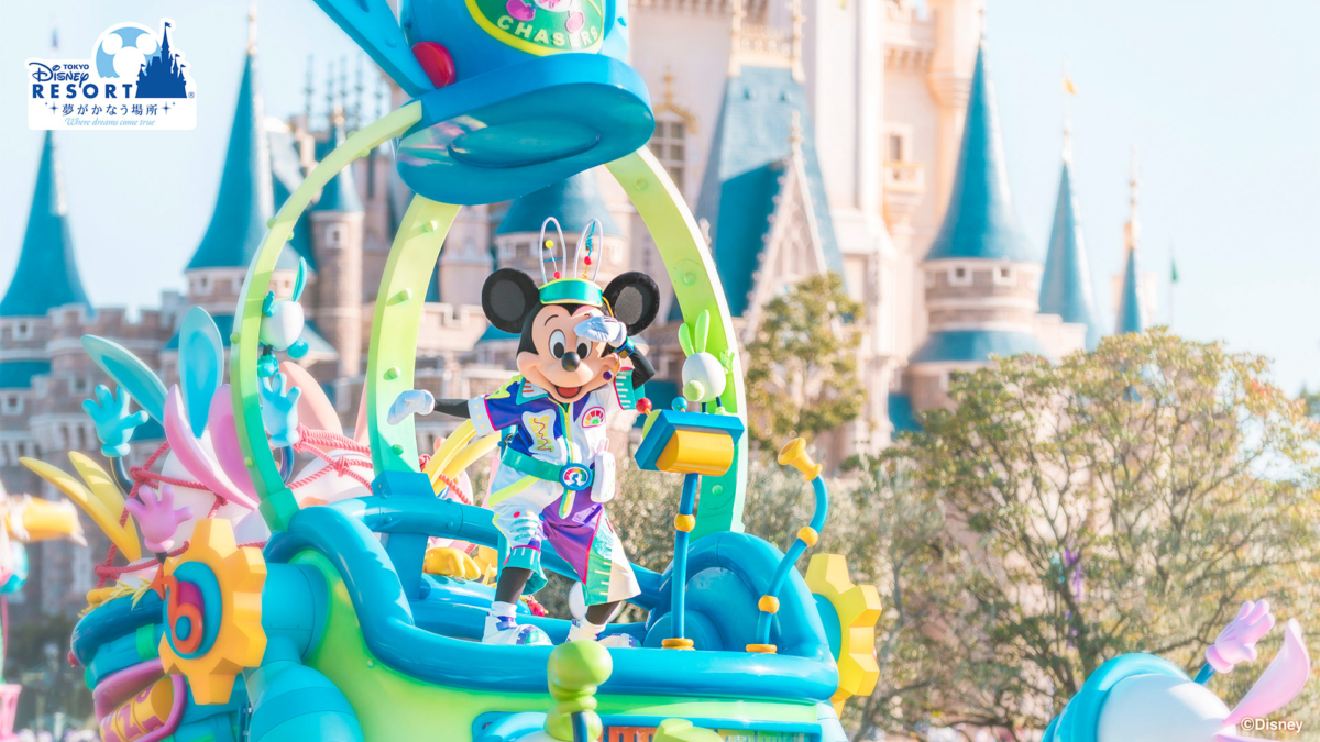 東京迪士尼樂園的花車遊行，是一大亮點