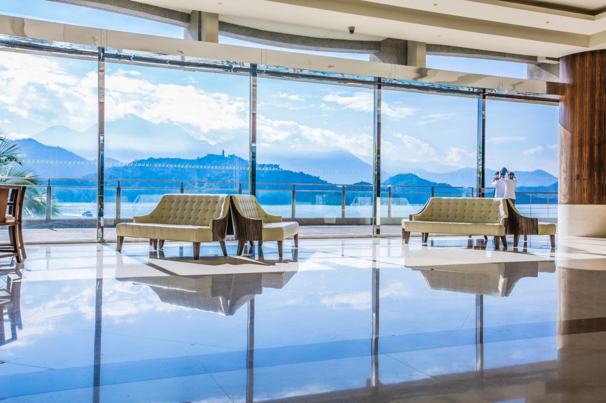 日月潭大淶閣飯店湖景第一排場面震撼。