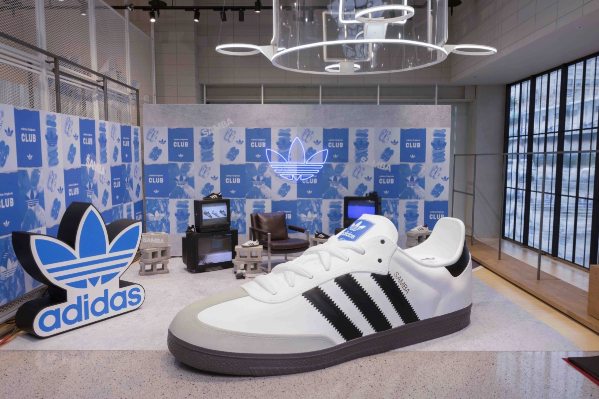 adidas Originals MEGA SAMBA 巨型裝置 將以 MEGA SAMBA 復古街頭足球場形式 於8月5日(六)至8月6日(日)限時空降信義香堤廣場