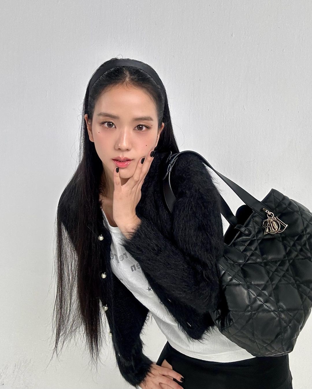 Jisoo、安普賢承認戀情